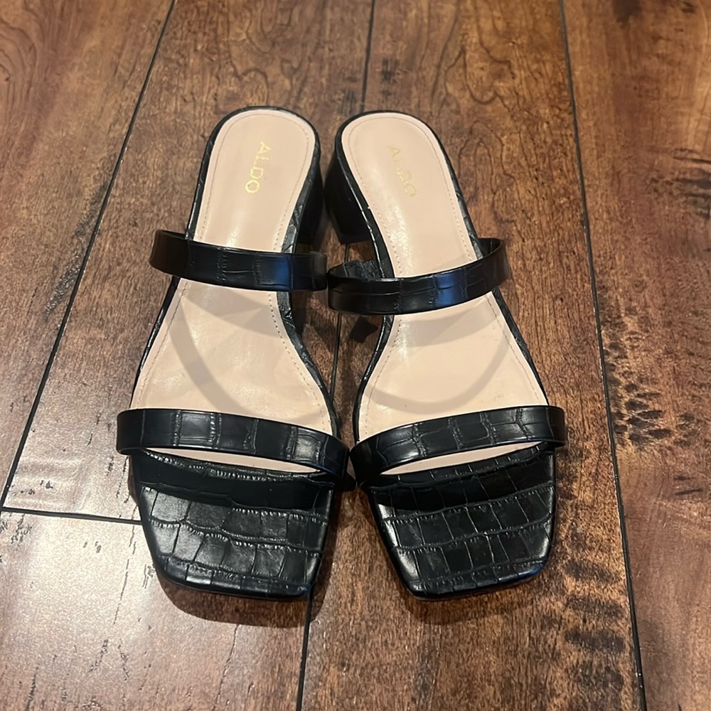 Black Aldo Open Toed Sandals